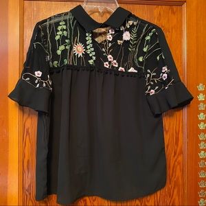 NWOT embroidered blouse S